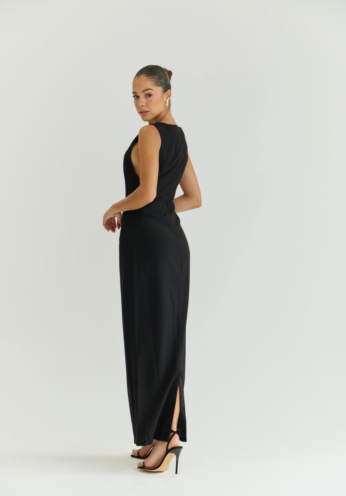 Amura Dress