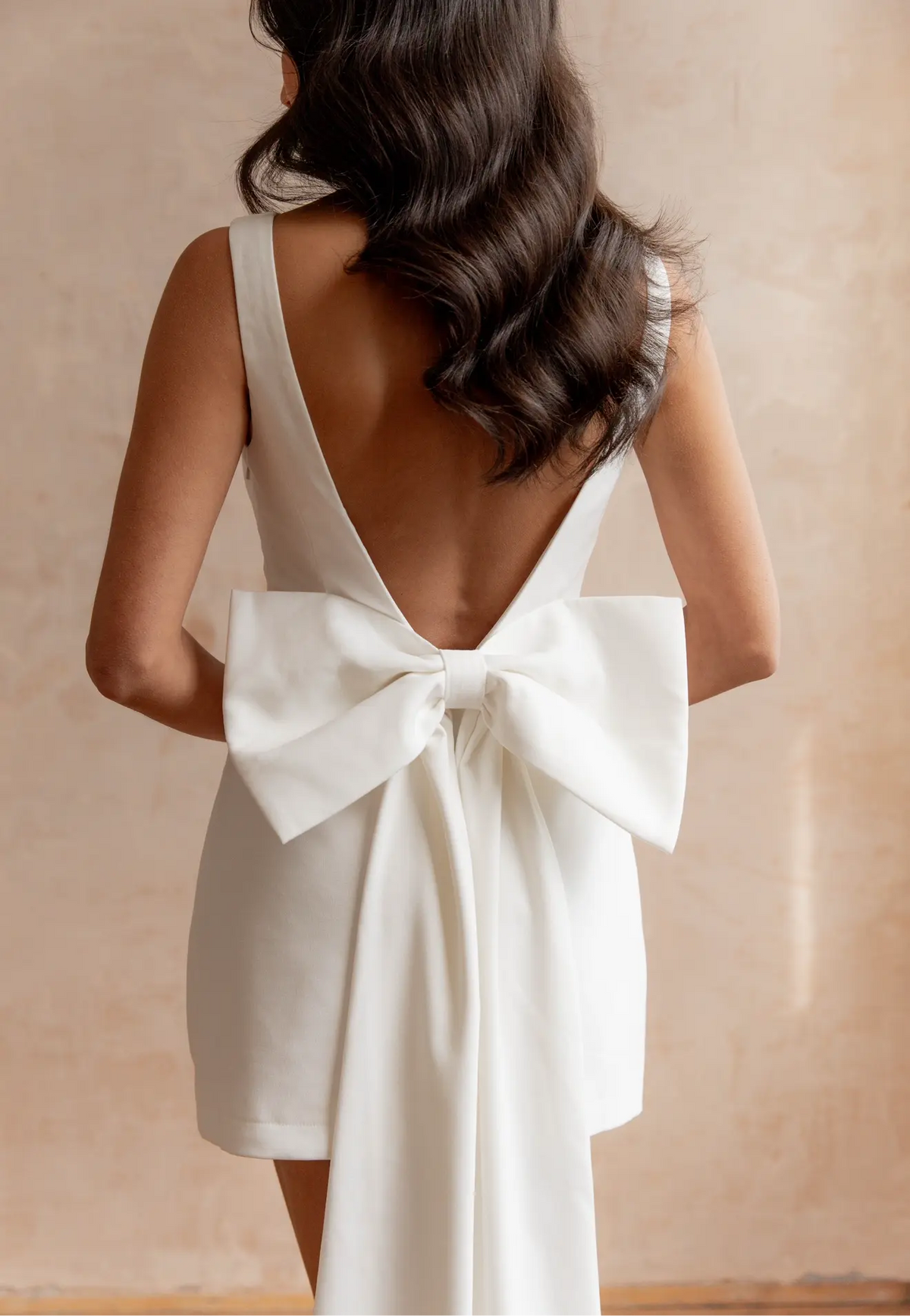 DOVE BOW DRESS WHITE