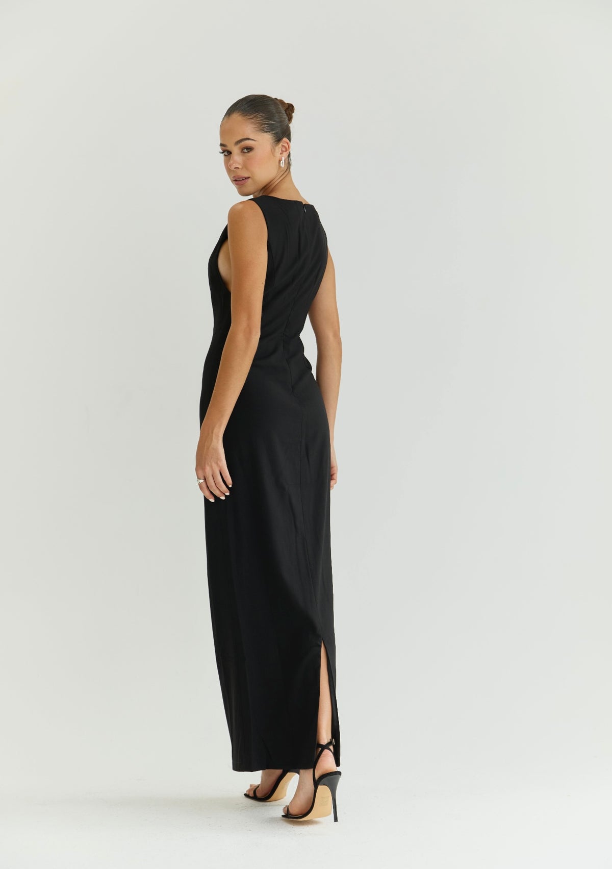 Amura Dress