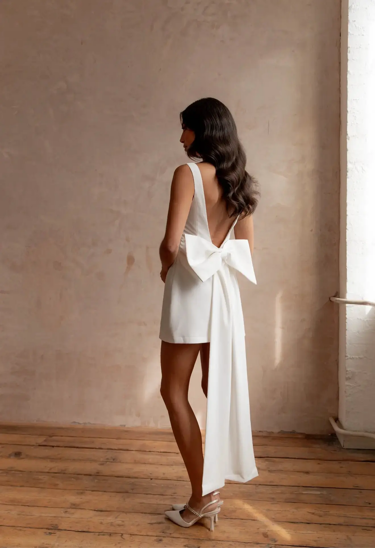 DOVE BOW DRESS WHITE